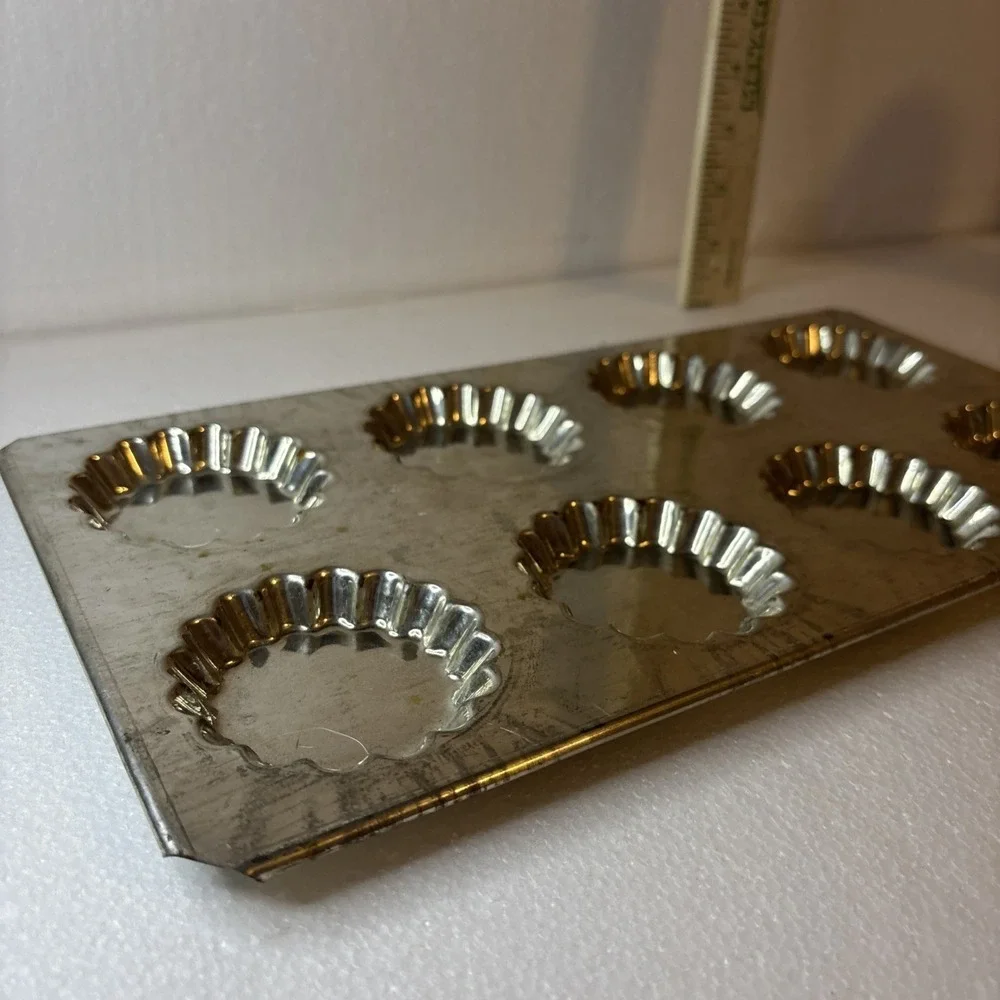 Vintage French 8-holder Baker's Candy/Chocolate Tart Pan Mold. Made In France